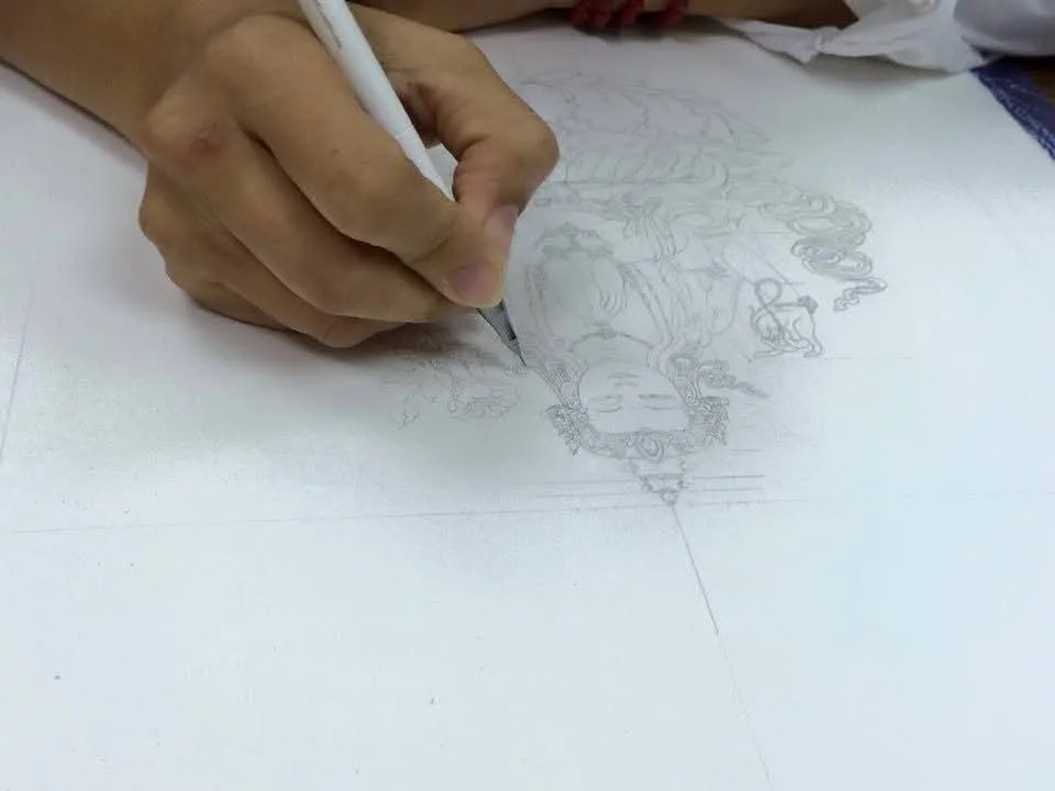 2. 紙稿獨創構圖