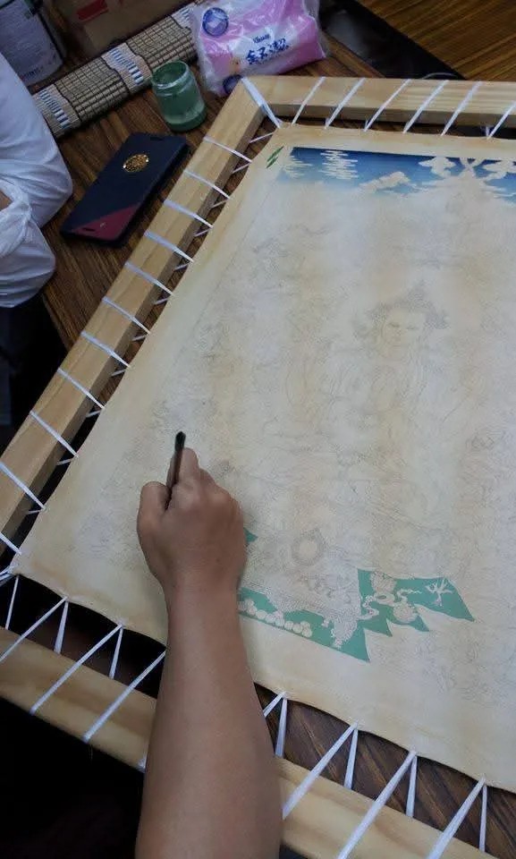 5. 張緊木框、景致著色